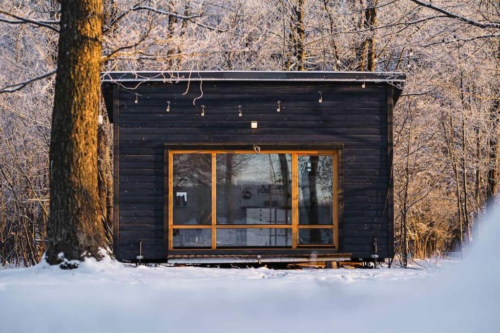 Beautiful Tiny House On The Lake Side. Trakai Eksteriør bilde